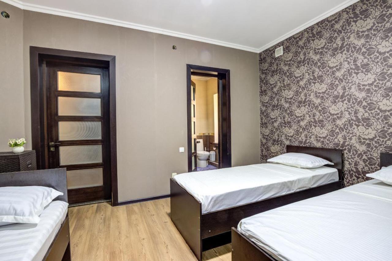 Opera Bed&Breakfast Bisjkek Eksteriør bilde