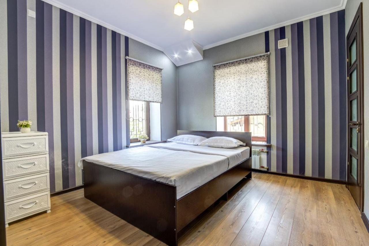 Opera Bed&Breakfast Bisjkek Eksteriør bilde
